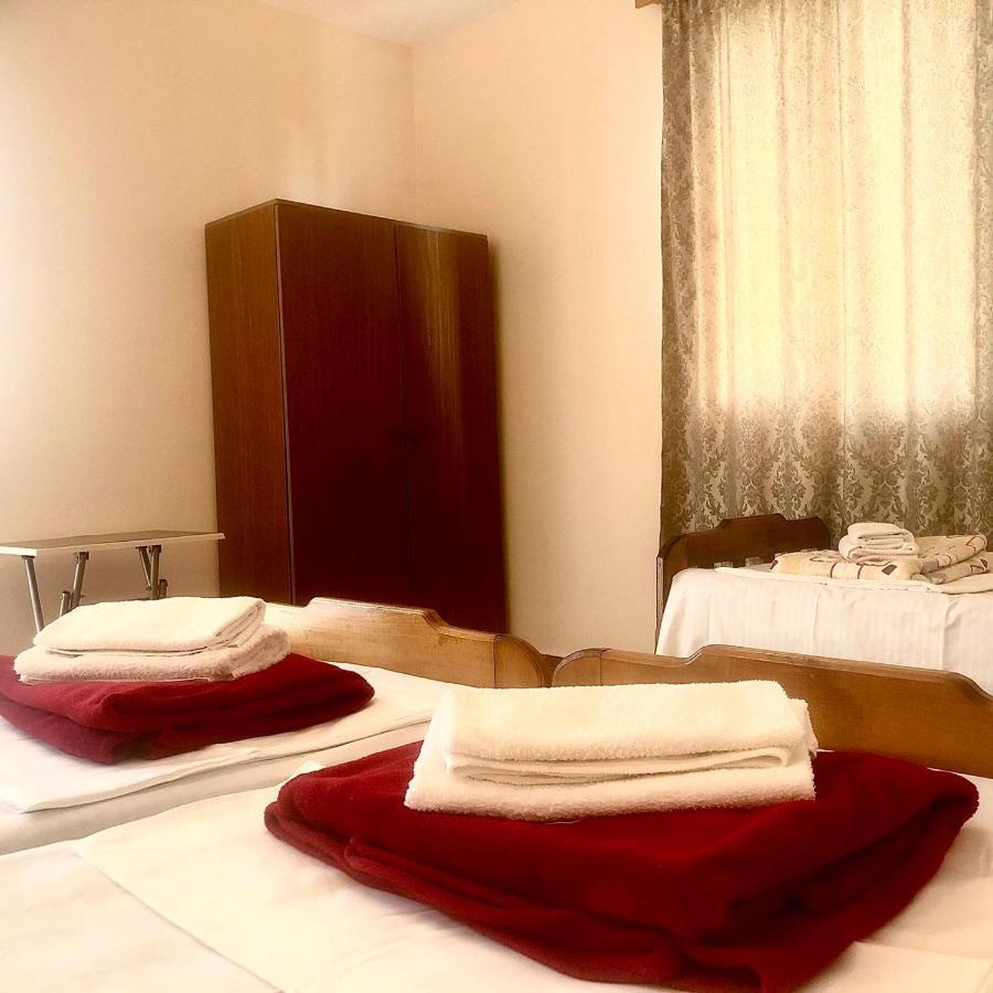 Nika Inn Kobuleti Exterior photo
