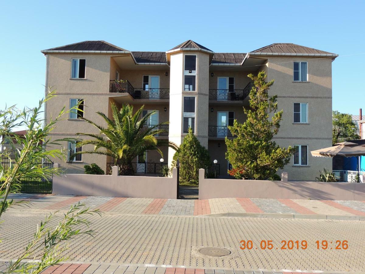 Nika Inn Kobuleti Exterior photo
