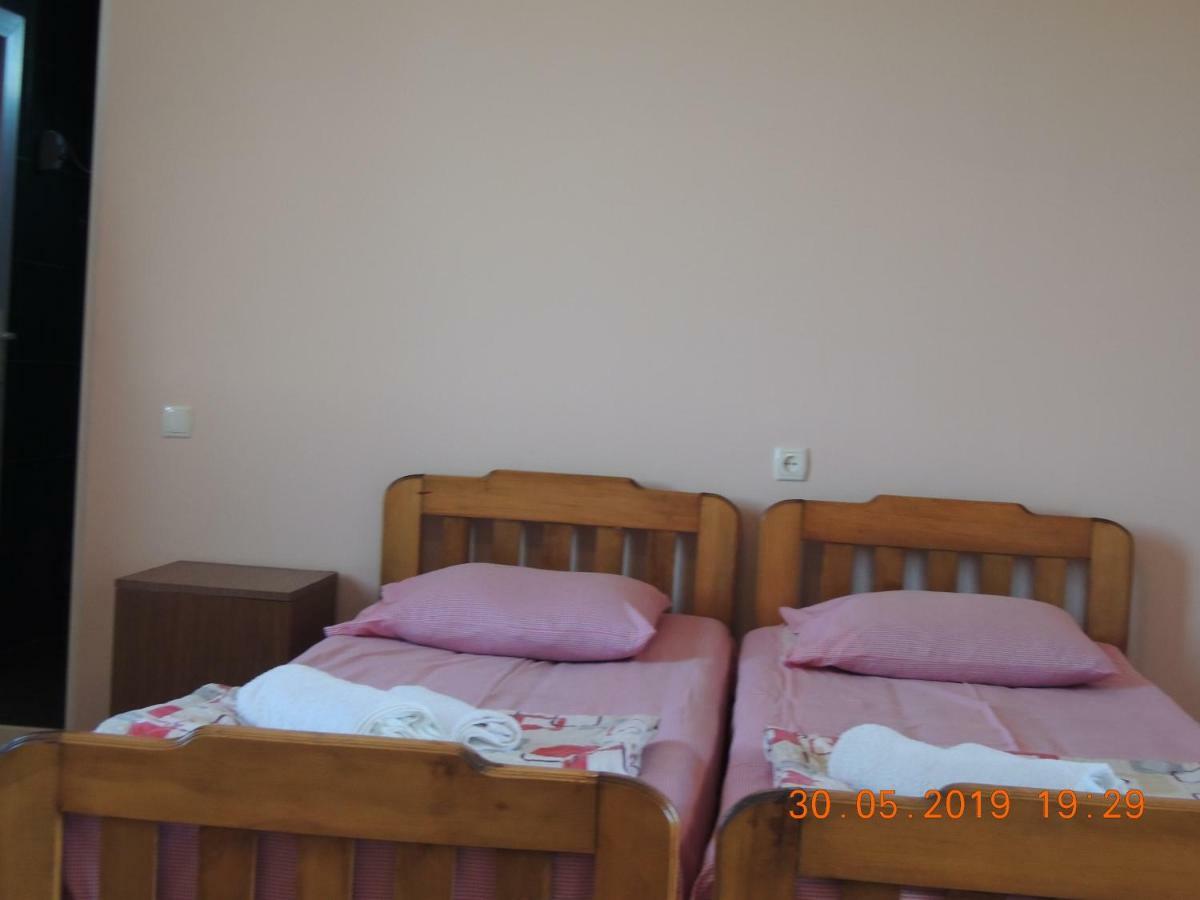 Nika Inn Kobuleti Exterior photo